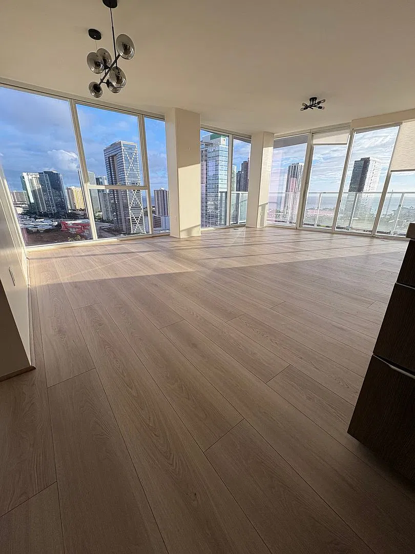 888 Kapiolani Blvd — Photo 2