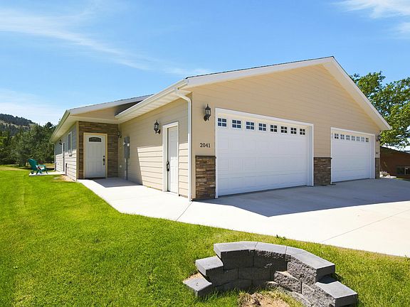2nd image of 2041 Wesleyan Blvd