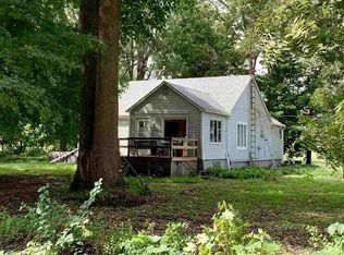 206 S Lake St, Oakford, IL 62673