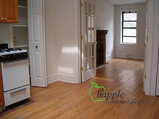 Rented by Bapple | media 10