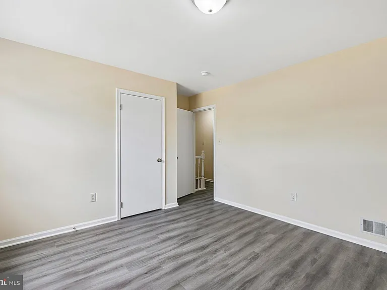 8805 Bolero Ct — Photo 41