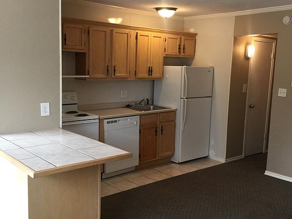 5th image of 1809 E Lindsey St APT 3