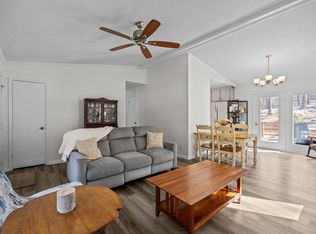 2424 Timber Oak Dr, Hillsborough, NC 27278