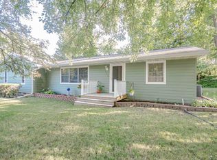 430 E Royal Dr, Dekalb, IL 60115