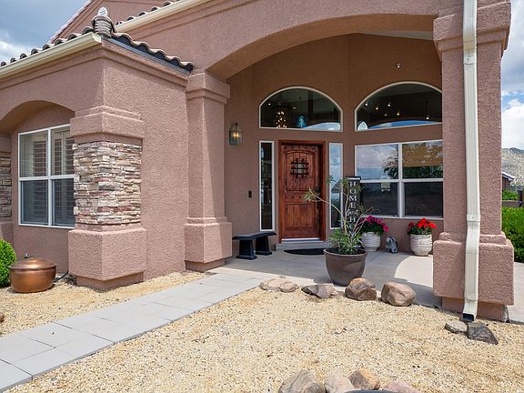 2nd image of 116 Camino De La Sierra NE