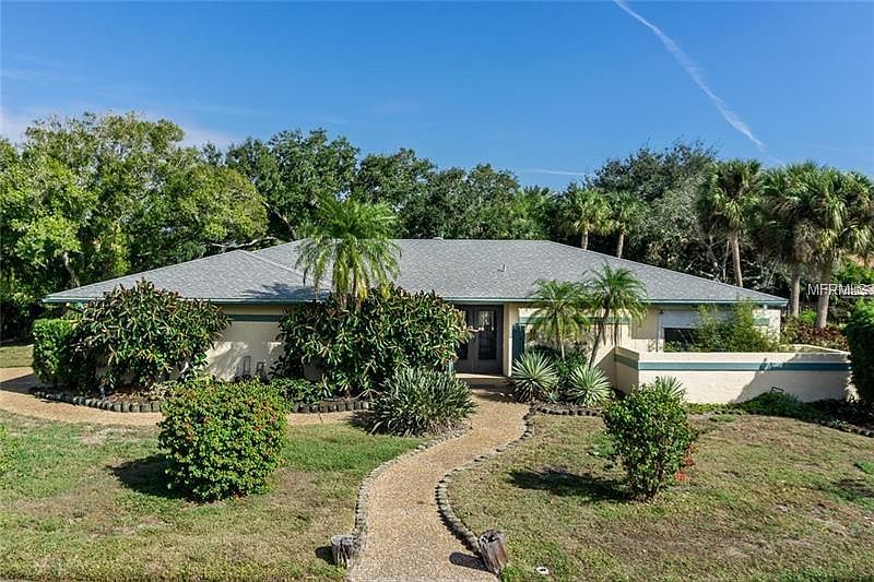 1st image of 601 Four Bays Dr