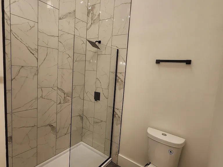 17 E Court St #43 — Photo 15