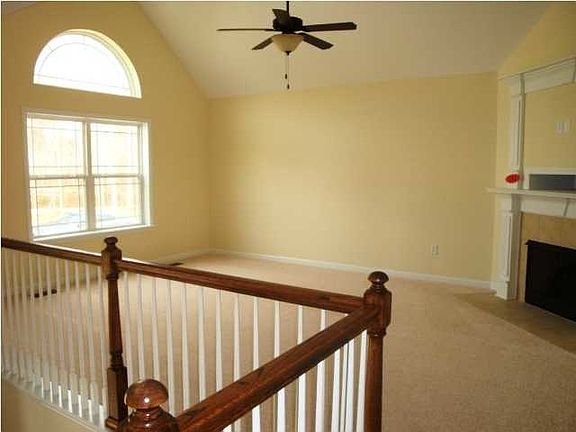 3rd image of 7253 Klingler Ln