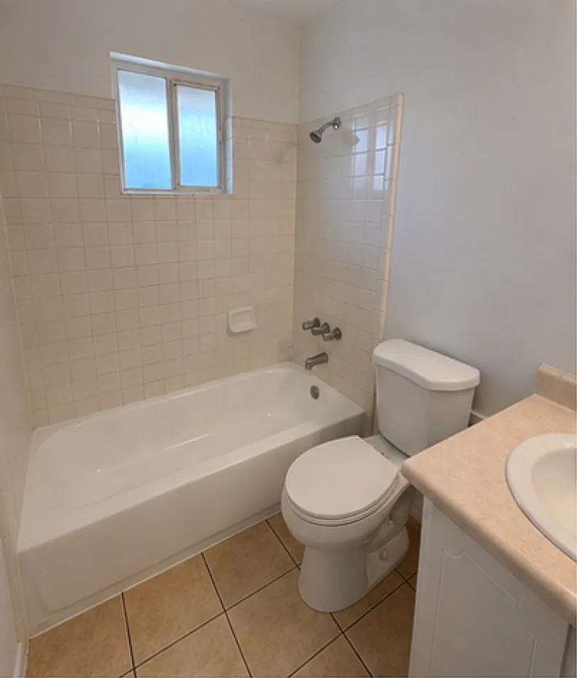 2 bed, 812 sqft, $1,450 — Photo 3