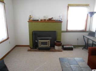 438 Woodson Rd, Overbrook, KS 66524