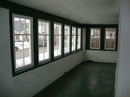 3rd image of 115 N Colorado Ave