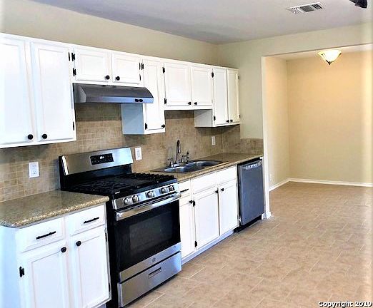 3rd image of 142 Ferncroft Dr