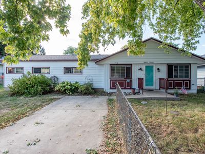 1814 Jethro Ave, Zion, IL, 60099