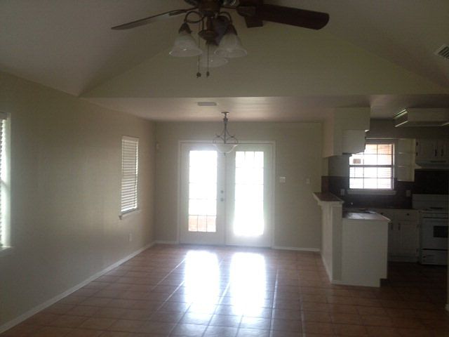 2nd image of 385 Windwood Way