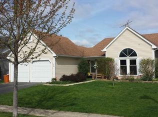 54 Washington Ave, Streamwood, IL
