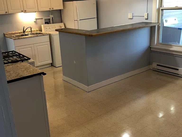 400 Harvard St #3 — Photo 1
