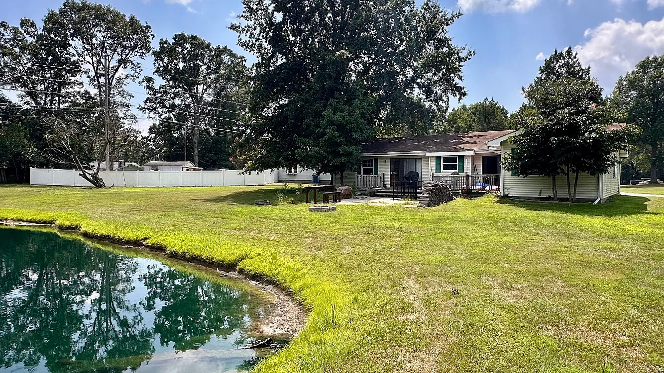 3 bed, 1700 sqft, $1,900 — Photo 2