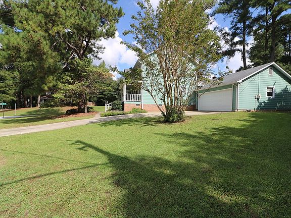 4th image of 198 Ashley Cir