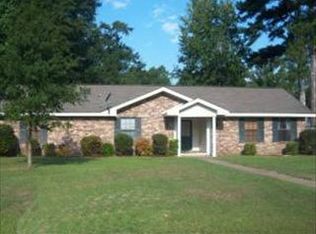 16 N Ridgeland Cir, Columbus, MS 39705