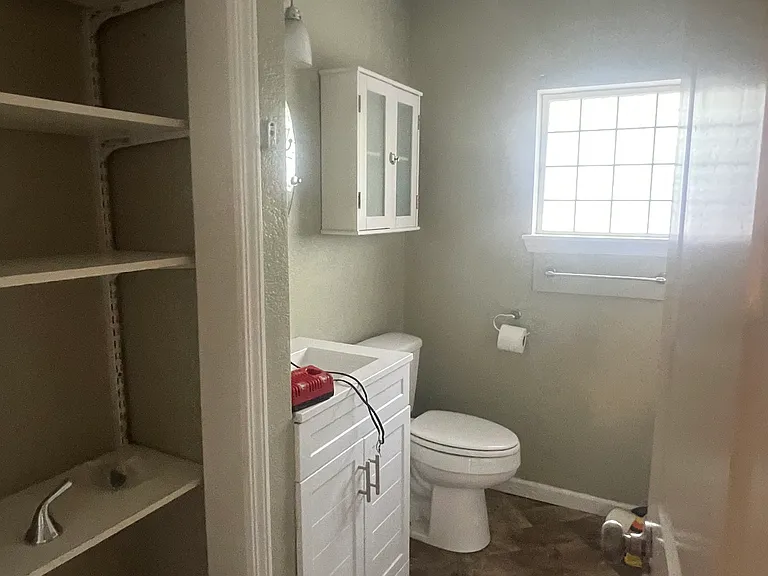 212 South St — Photo 8