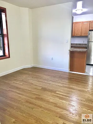 Rented by Elbe Real Estate Inc | media 18