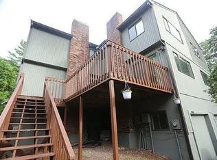 33 Spyglass Hill Dr, Ashland, MA 01721