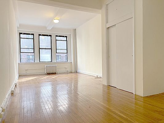 1st image of 42 W 72nd St APT 5A