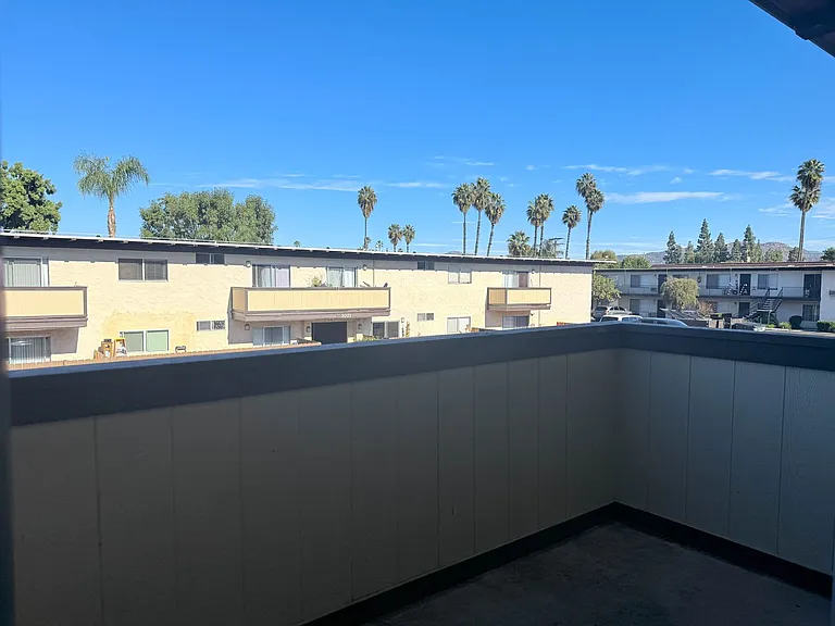 Oak Valley Apartments — Photo 34