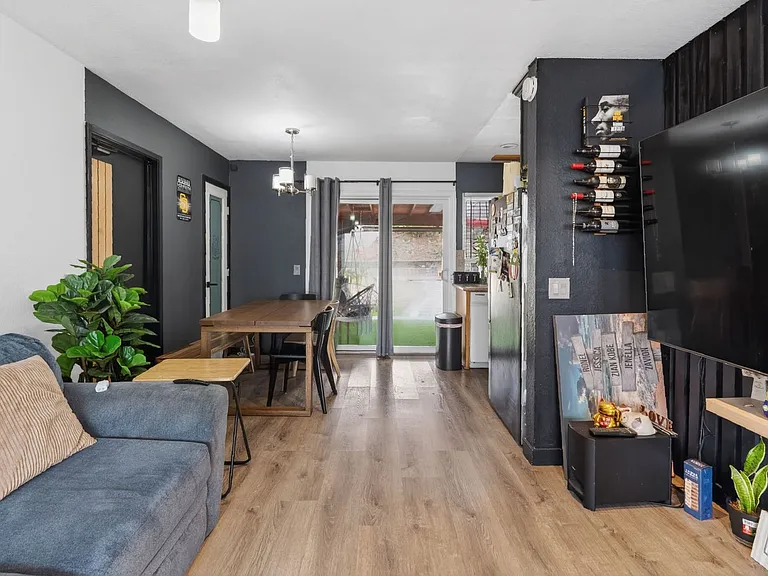 10924 Montongo St — Photo 4