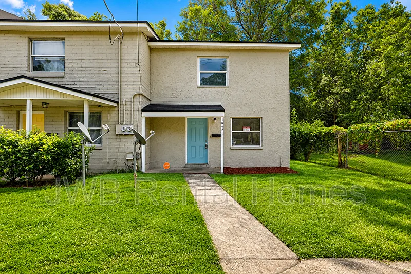 Northside — Photo 1