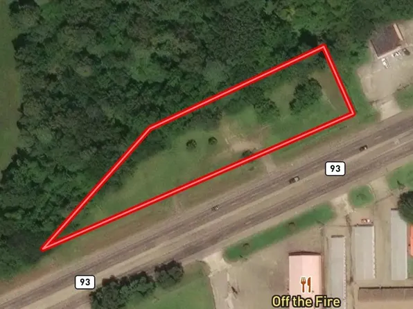 3104 S Lake Dr, Texarkana, TX 75501