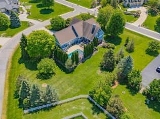 5596 Surrey Ln, Waunakee, WI 53597