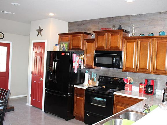 5th image of 1441 Forest Dr