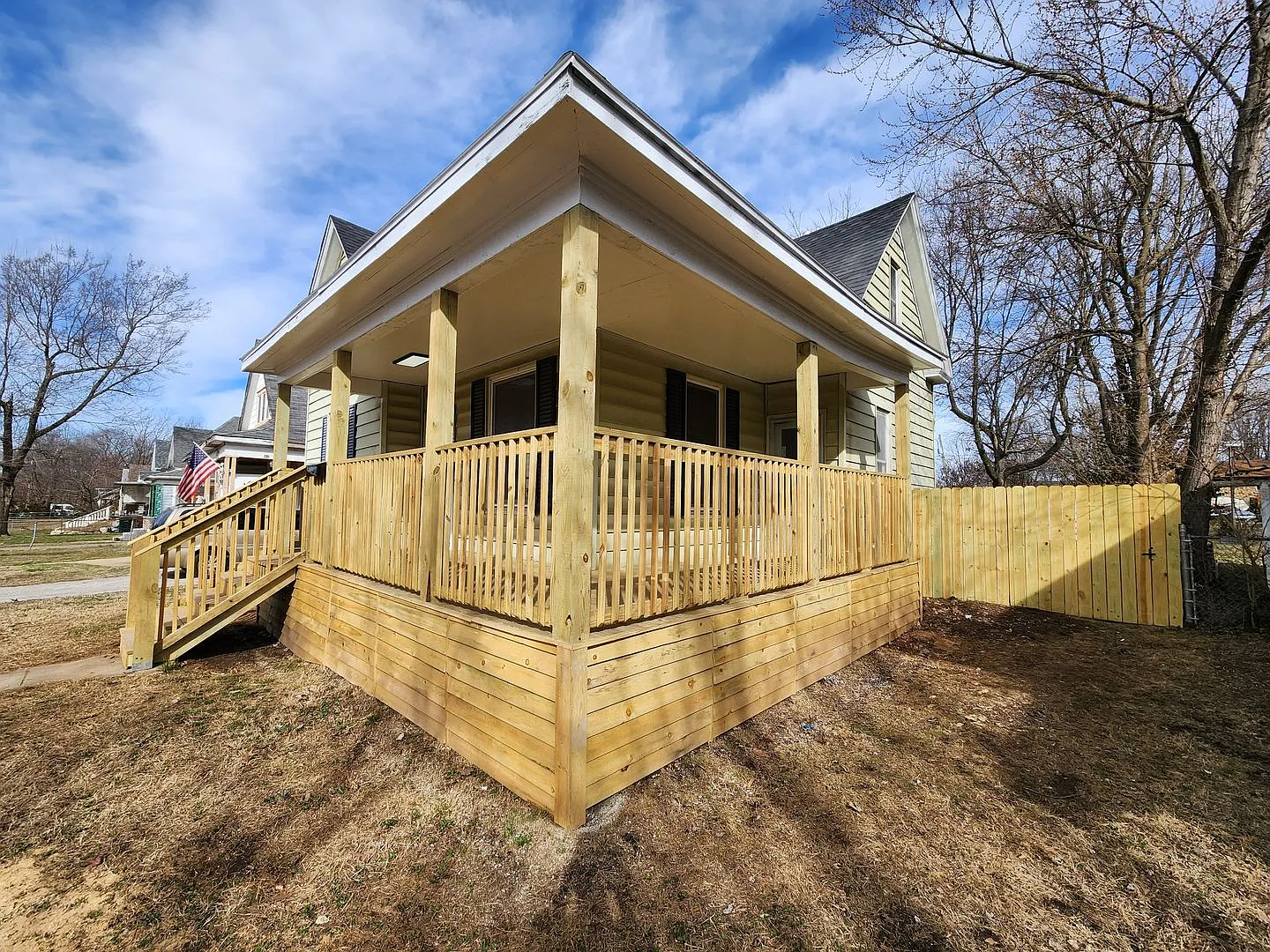 Spacious 3-Bedroom, 2-Bathroom Home Available Now!! — Photo 2
