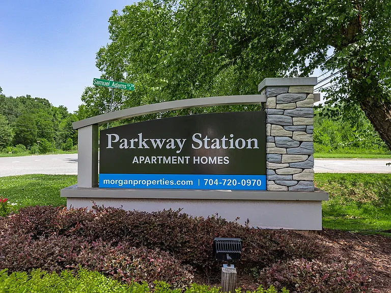 Parkway Station Apartment Homes — Photo 26