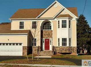 2030 Oak Tree Rd, Edison, NJ 08820