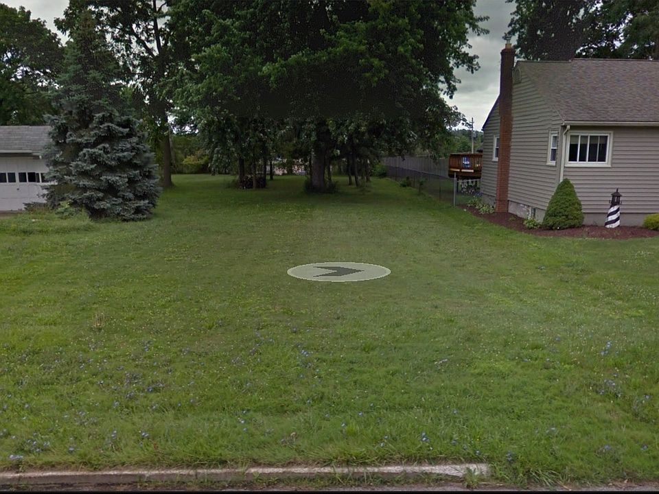 1st image of 311 Burton St