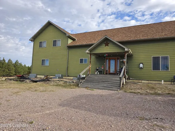 51 Dixon Rd, Newcastle, WY 82701