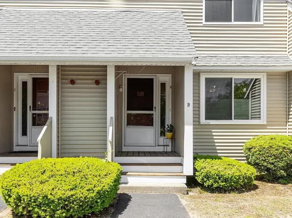 162 Ayer Rd #B, Shirley, MA 01464