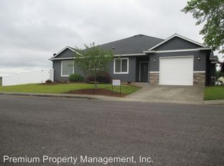 1112 NE Pine View Dr, Sublimity, OR 97385