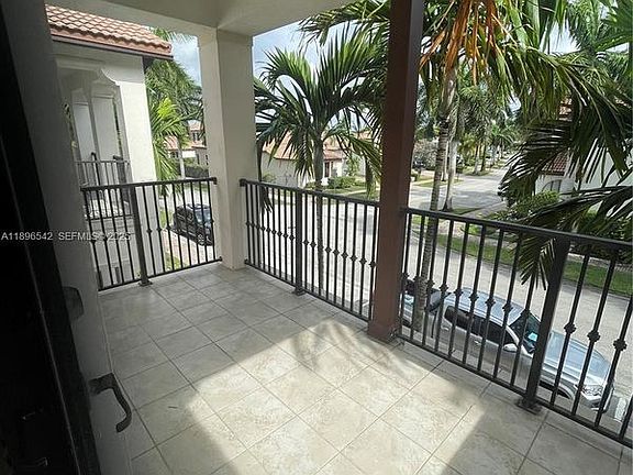 4th image of 8290 NW 39th Ct