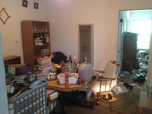 3rd image of 6013 Military Pkwy