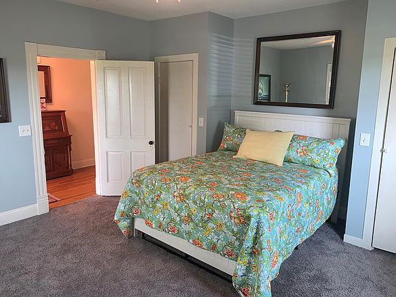 5th image of 6011 Parker Ln
