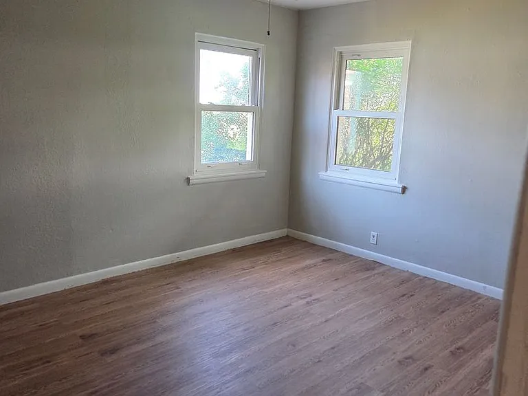 1505 Adams St — Photo 11