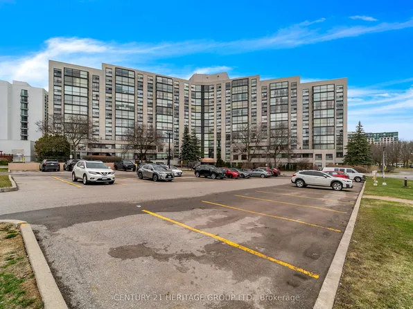 30 Harding Blvd W #806, Richmond Hill, ON L4C 9M3