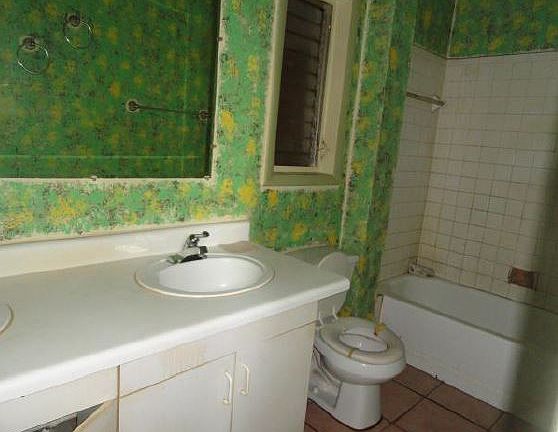 2nd image of 4053 31st St N