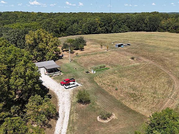 3rd image of 1251 Saddle Club Road