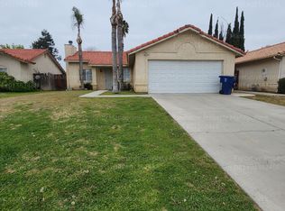5515 Sugar Pine Dr, Bakersfield, CA 93313