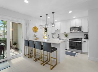 137 Avenida Messina APT 2, Sarasota, FL 34242