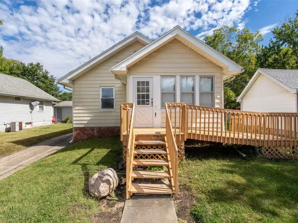 3843 8th St, Des Moines, IA 50313